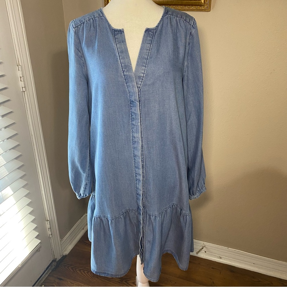 Loft Women's Chambray Dress SZ Small Button Front V-Neck Long Sleeve Ruffle Hem
